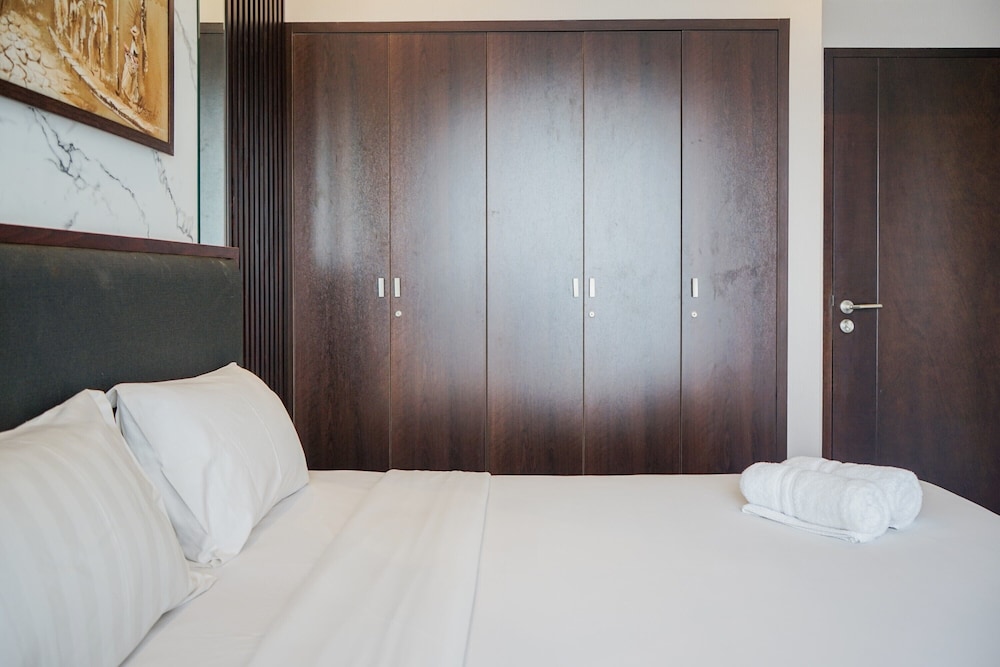 Lavish and Pleasant 2BR Apartment at The Branz BSD view 2