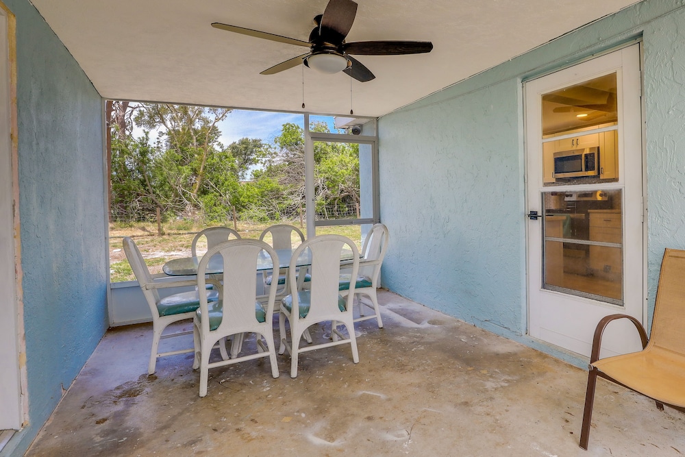 Englewood Vacation Home w/ Screened Porch! view 2