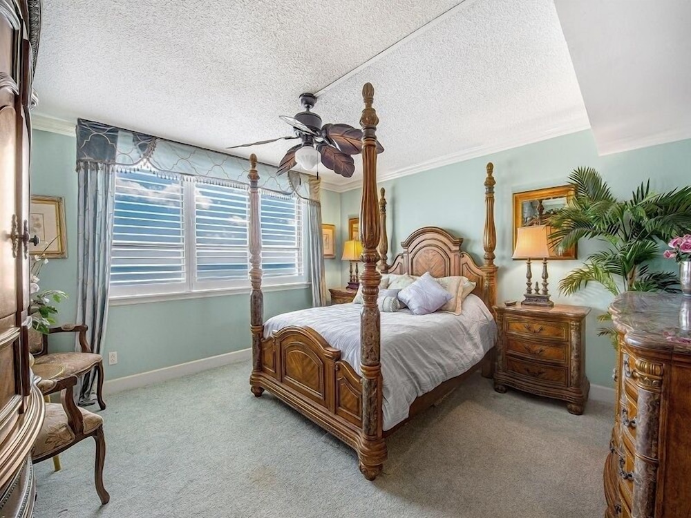 Arcadian I 6b 2 Bedroom Condo