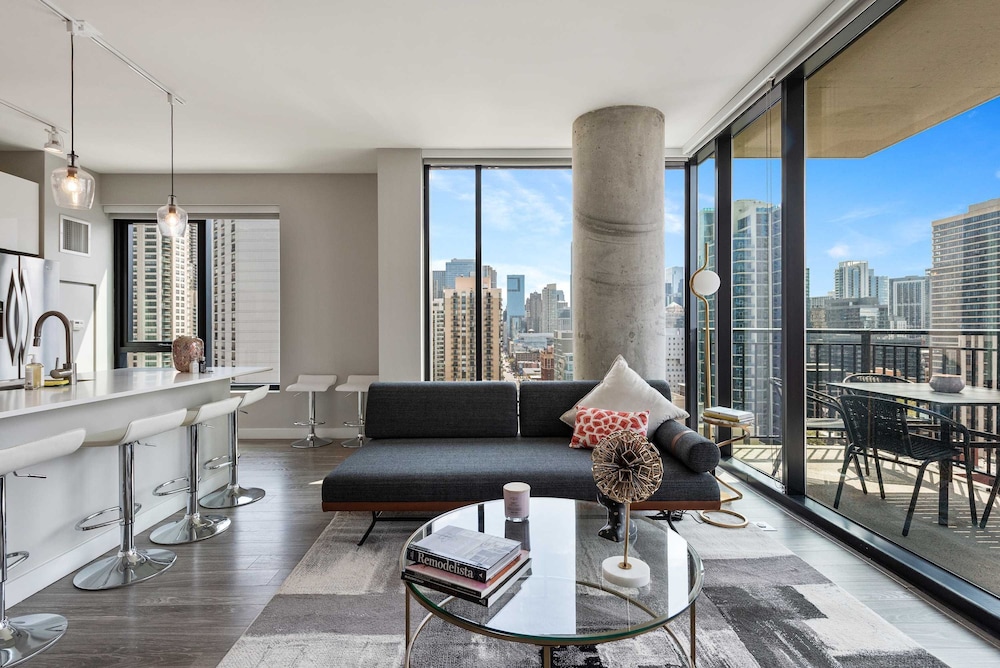 Gold Coast Group Stay 2 Modern 2BR Apartments