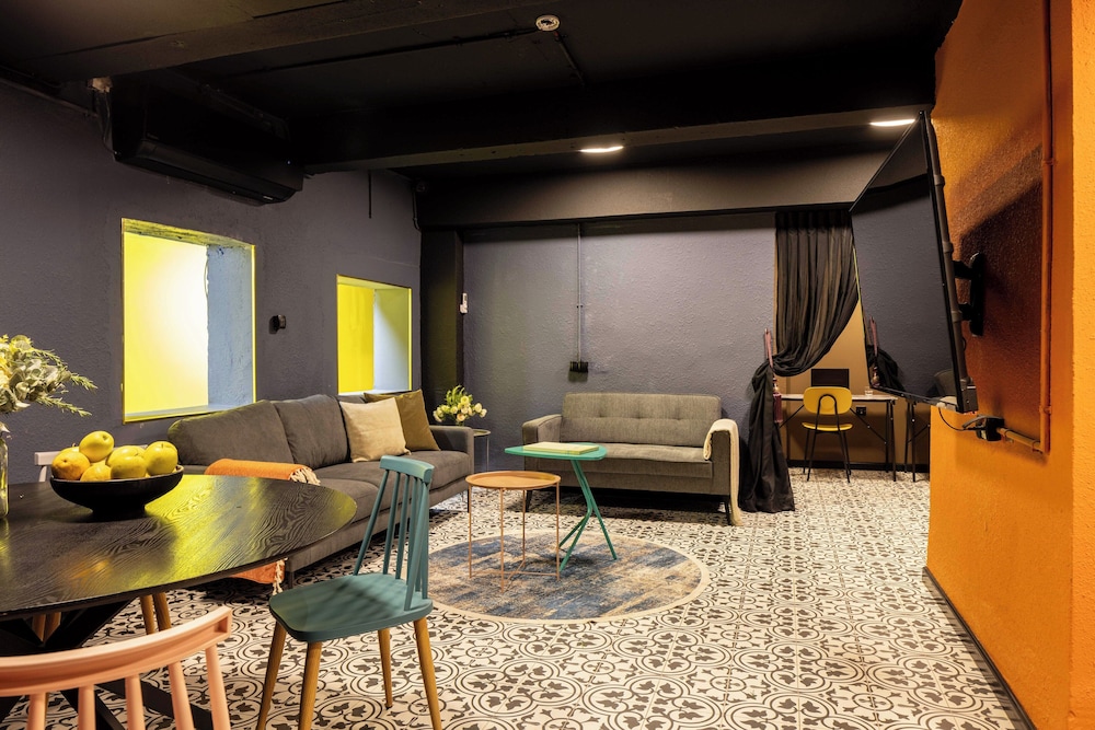 lounge