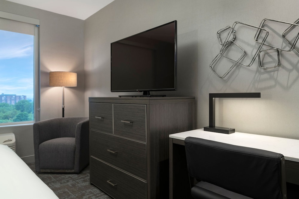 Fairfield Inn  Suites by Marriott Framingham - Property Image 23