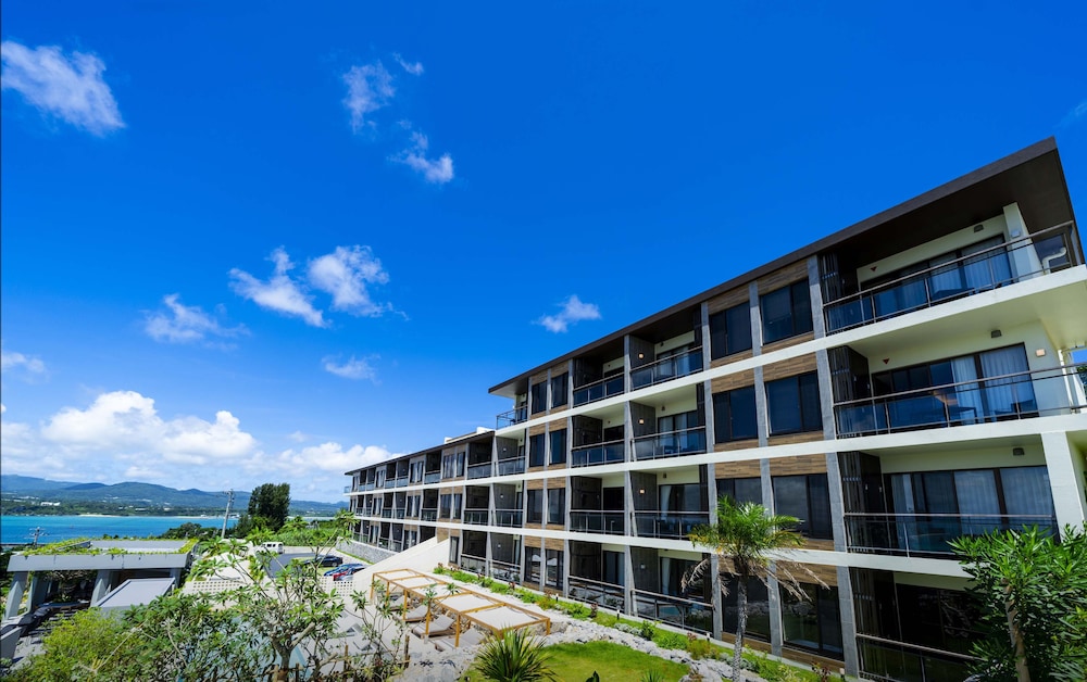 BATON SUITE Okinawa Kouri Island