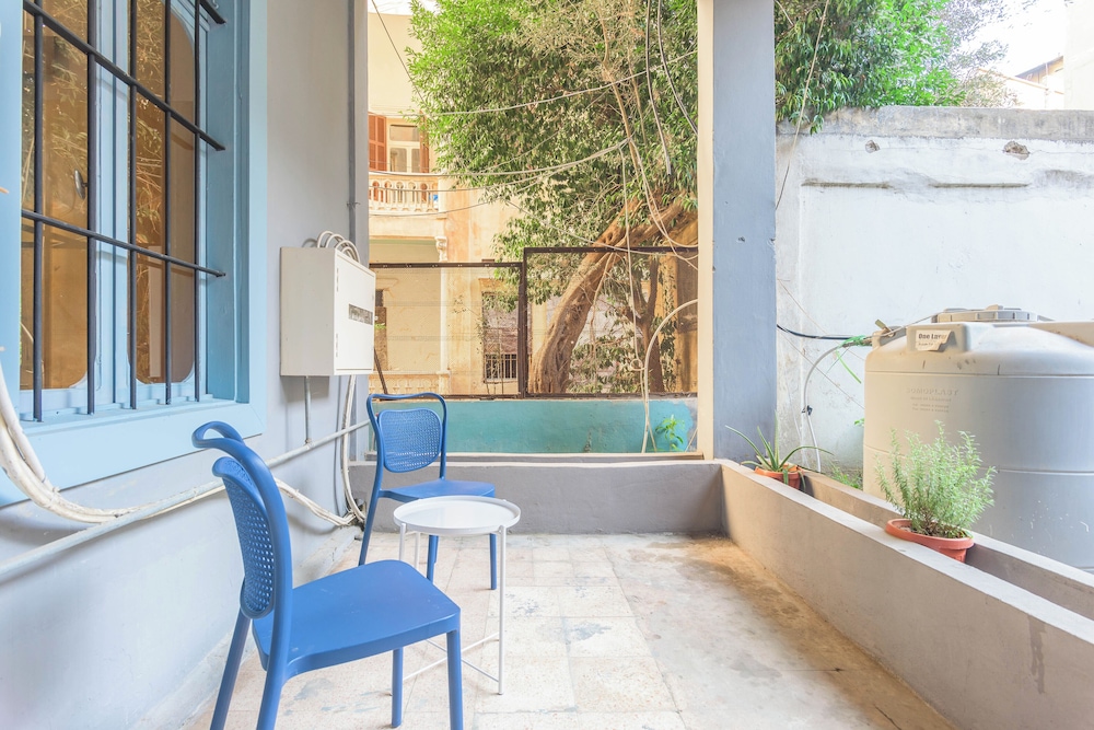 Flame 3-Bedroom Apartment in Mar Mikhael