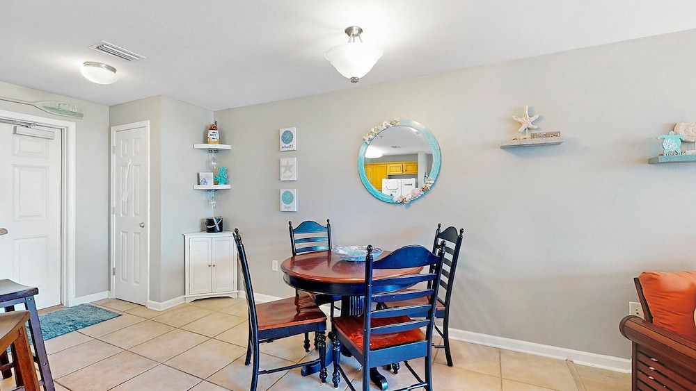 Navy Cove Harbor #2106 by Southern Vacation Rentals