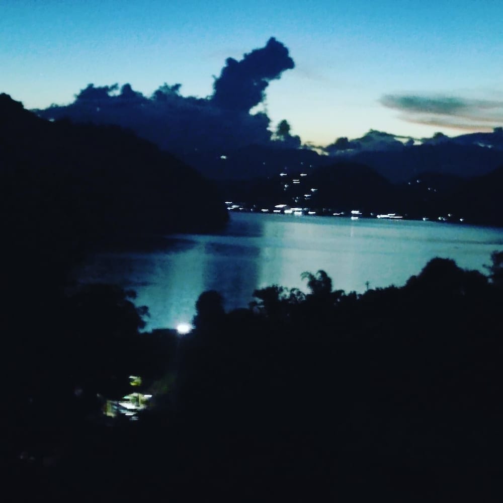 Begnas Lake front guest house