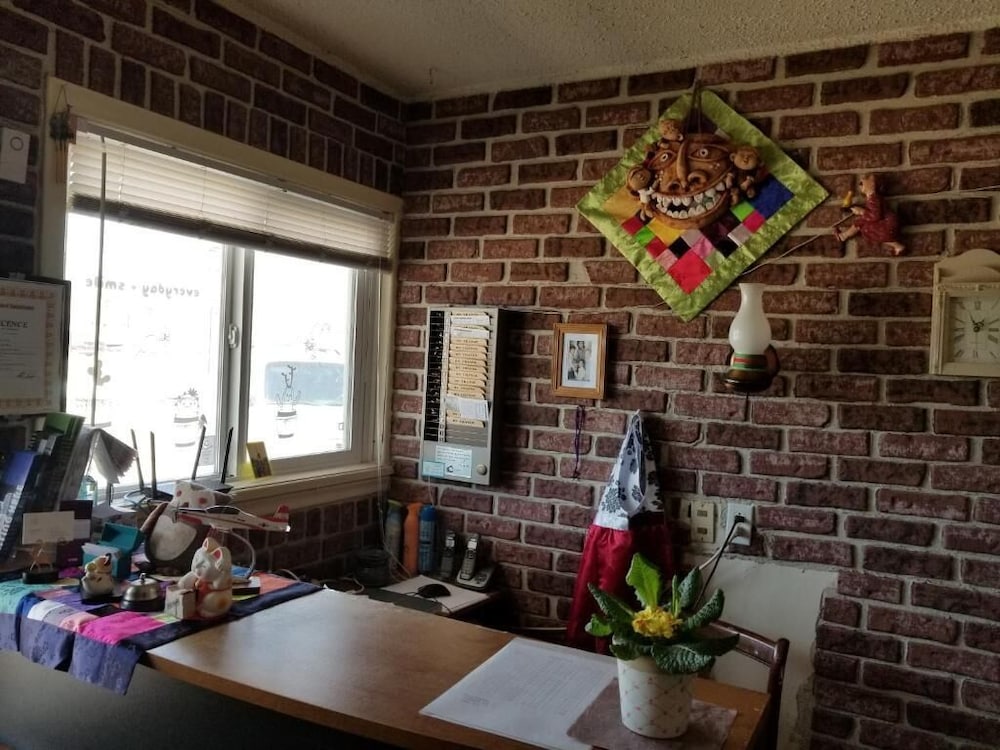 Melsask Motel
