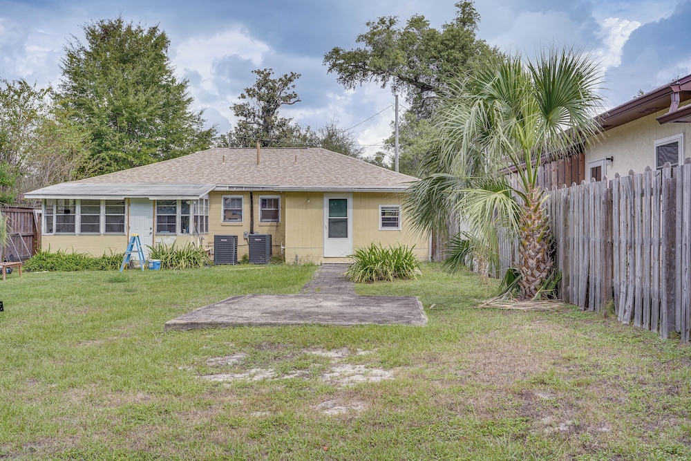 Little Cove Cottage! Walk to Dtwn Panama City