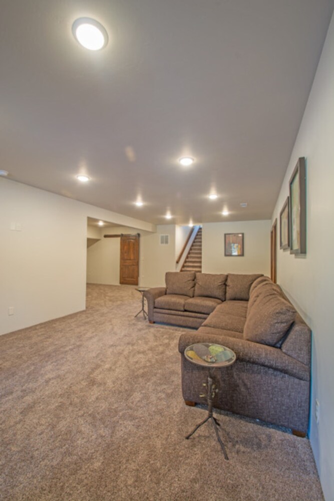 Lucky 8 Luxury Home view 4