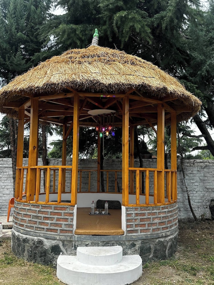 Dilan Residency Villa -5 Bedroom- Centrally Heated