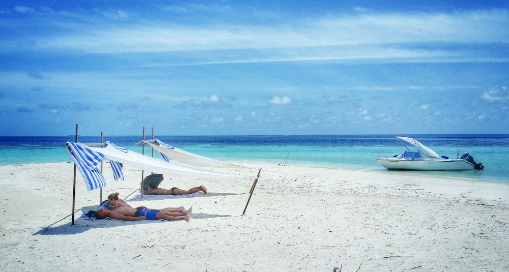 Noovilu Suites Maldives