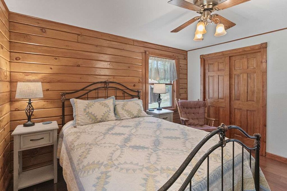 Manistee Cabin in Manistee