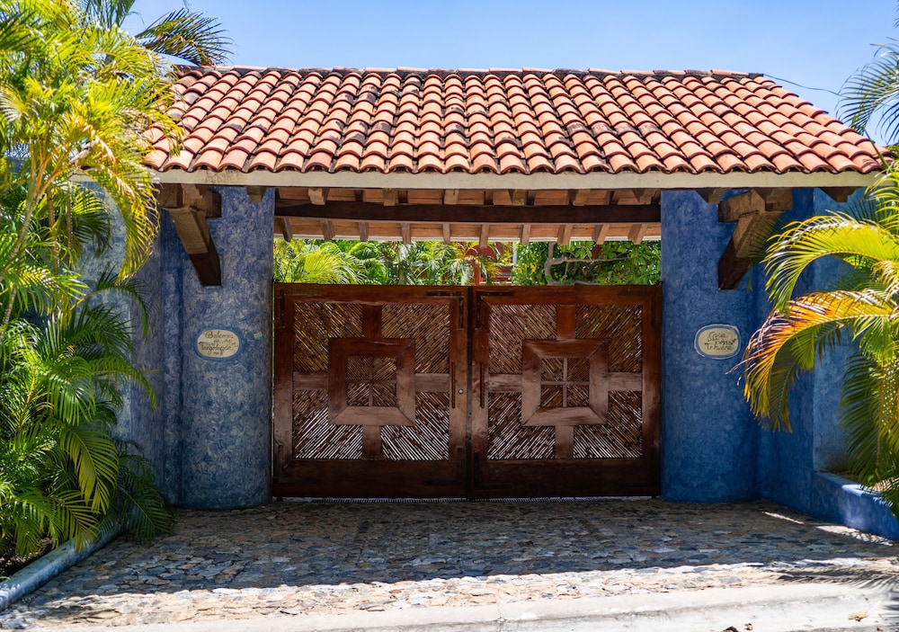 Lujosa Casa de 4 Recámaras con Alberca