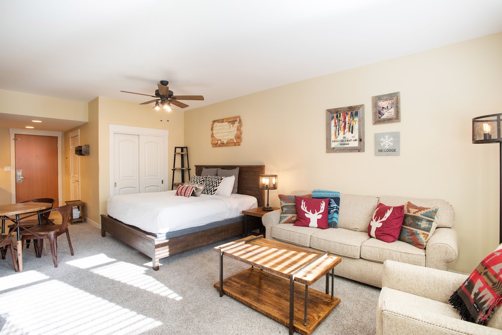Fraser Crossing/Founders Pointe, Condo  Top Floor Ski-In/Ski-Out (Premium-Rated Condo 3622) - Property Image 6