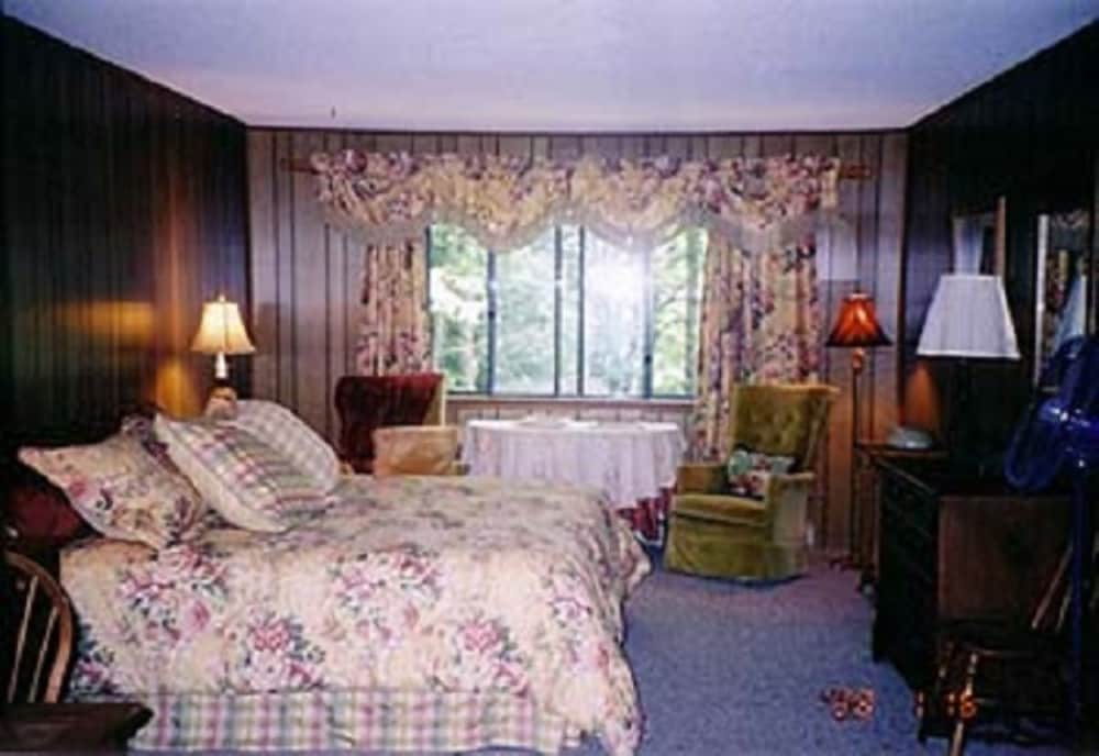 Innisfree Boutique Inn By-The-Lake