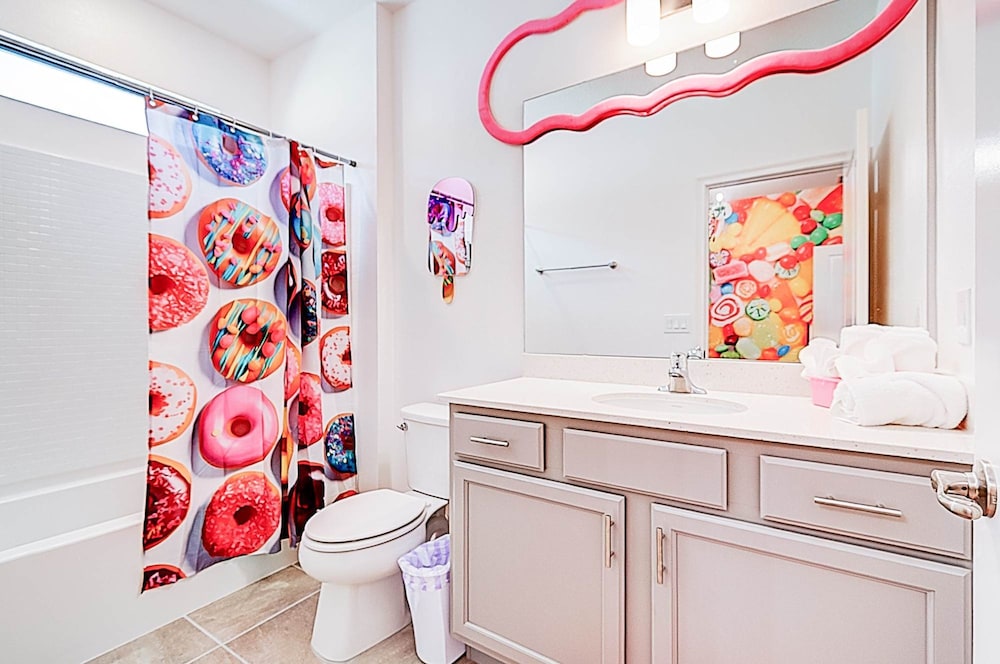 5893 Family Fun Home With Pool Near Theme Parks