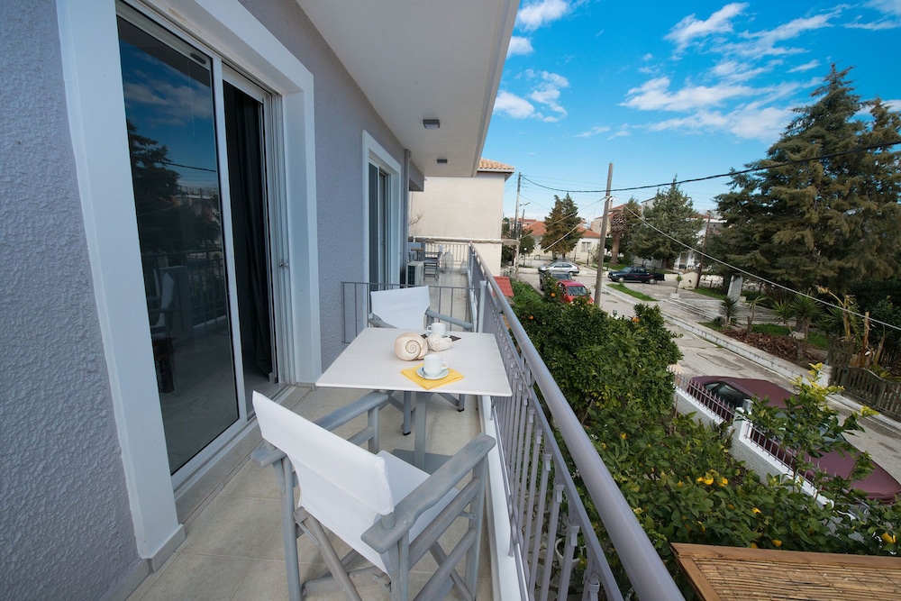 Regalo Apartments