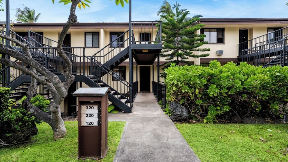 No Stairs - AC - Fantastic Ocean & Golf Course Views! -vrkcv