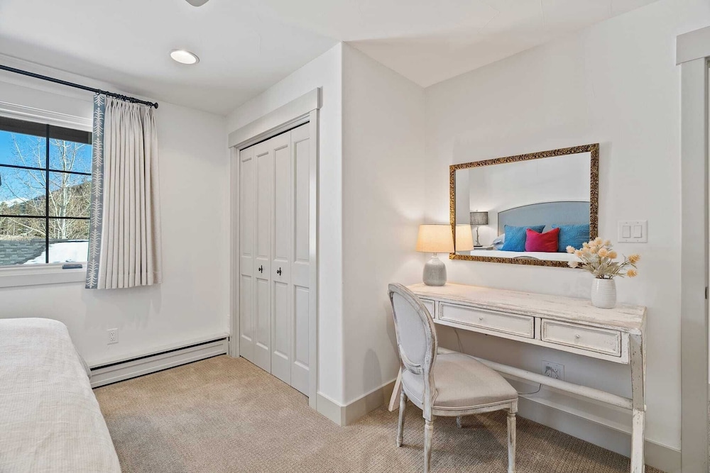 Luxury Mountain Estate w/ Indoor Pool, Gym & Hot Tub Near Keystone | Sleeps 19