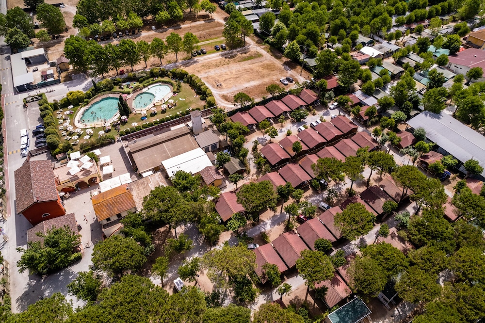 Club Del Sole Viareggio Family Collection