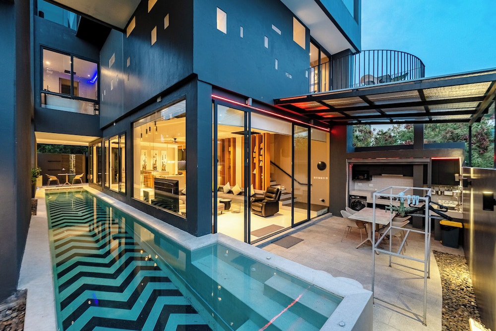 Beautiful Sea View Full Smart House 3BR