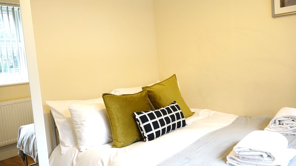 Heathrow Ensuites Rooms