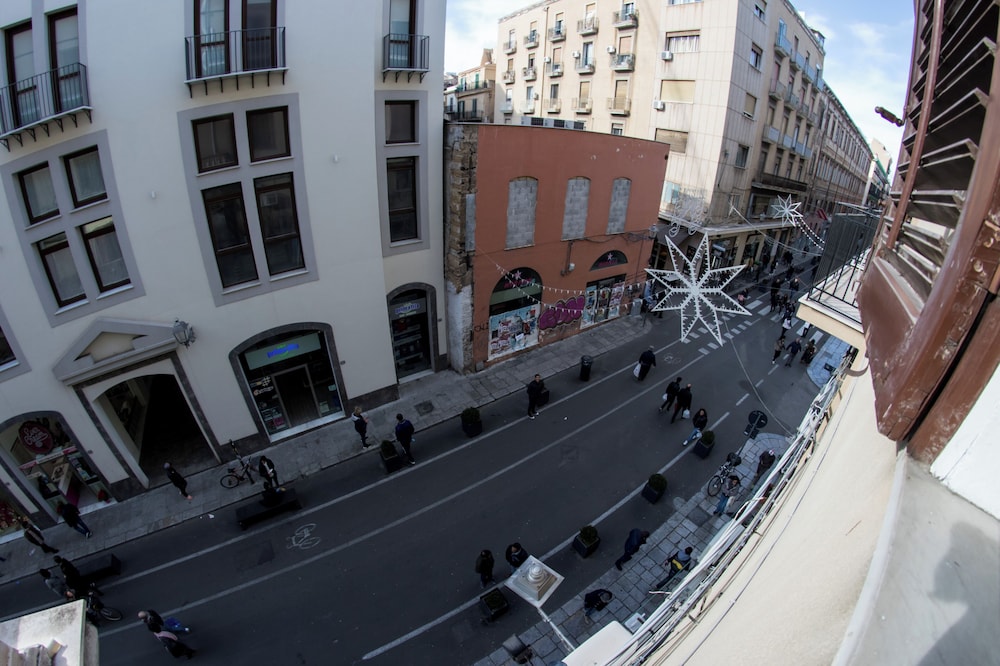 Balate maqueda bnb