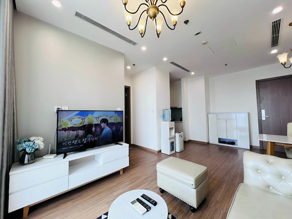 Vinhome Sky Lake-Sunhometel