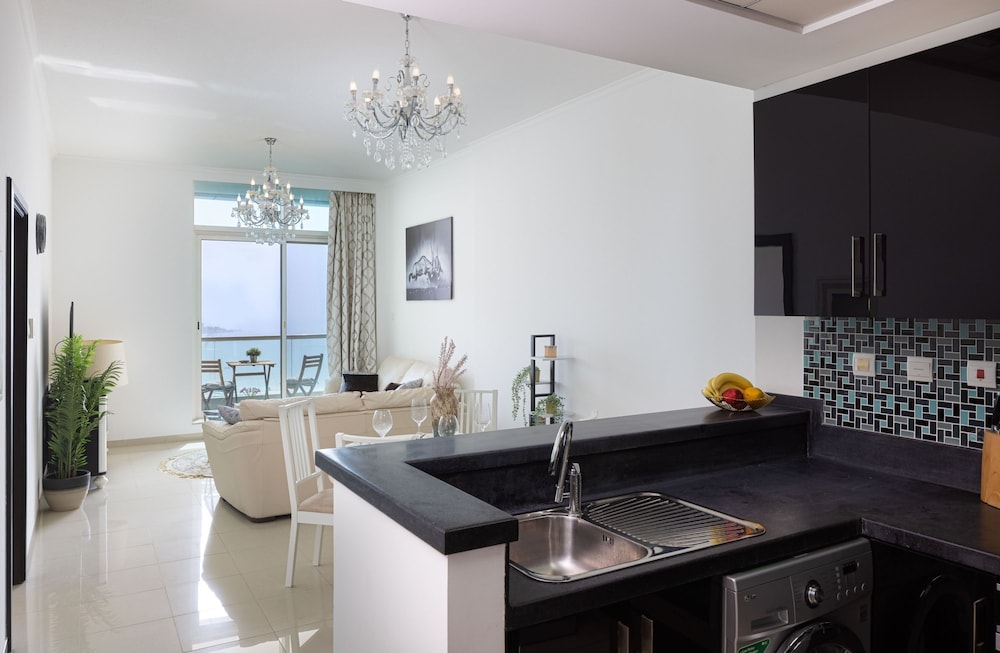 Botanica Tower - 1811 1BD
