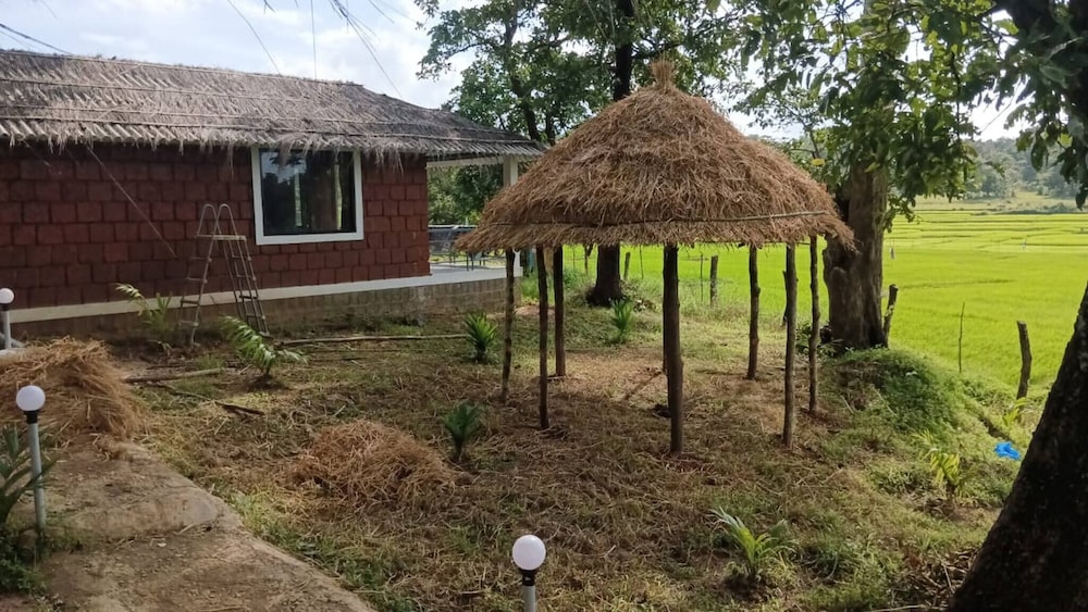 Room in B&B - Cottage In Farm House Dandeli