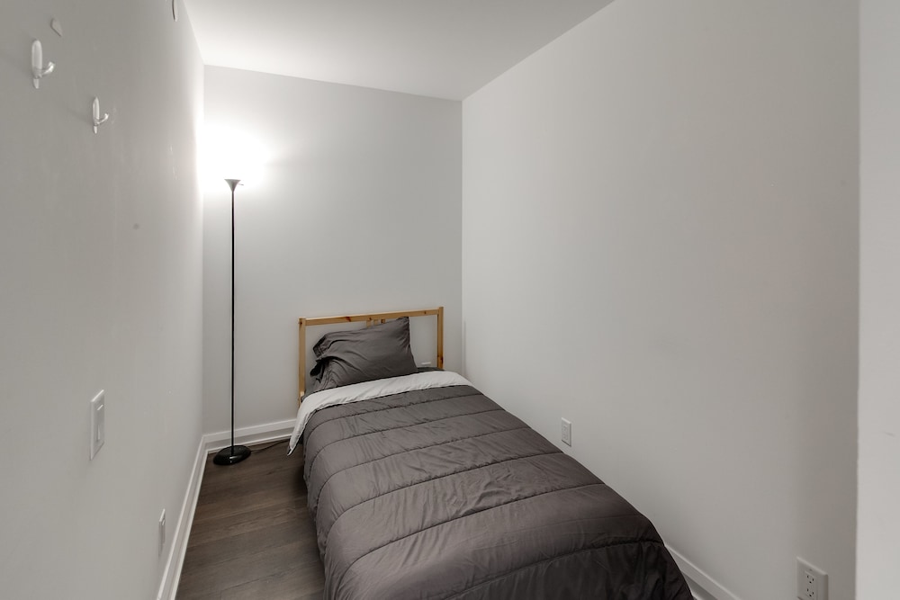 Amazing Royal Suites Yorkville photo 2