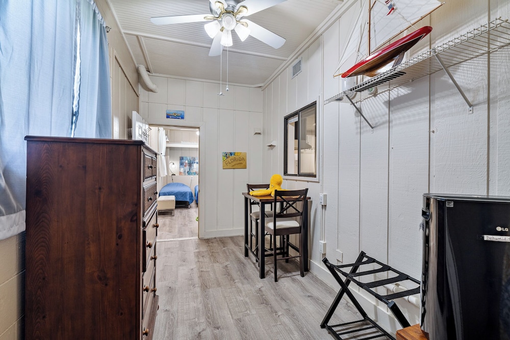 4BR Beach House Spacious Steps From Sand