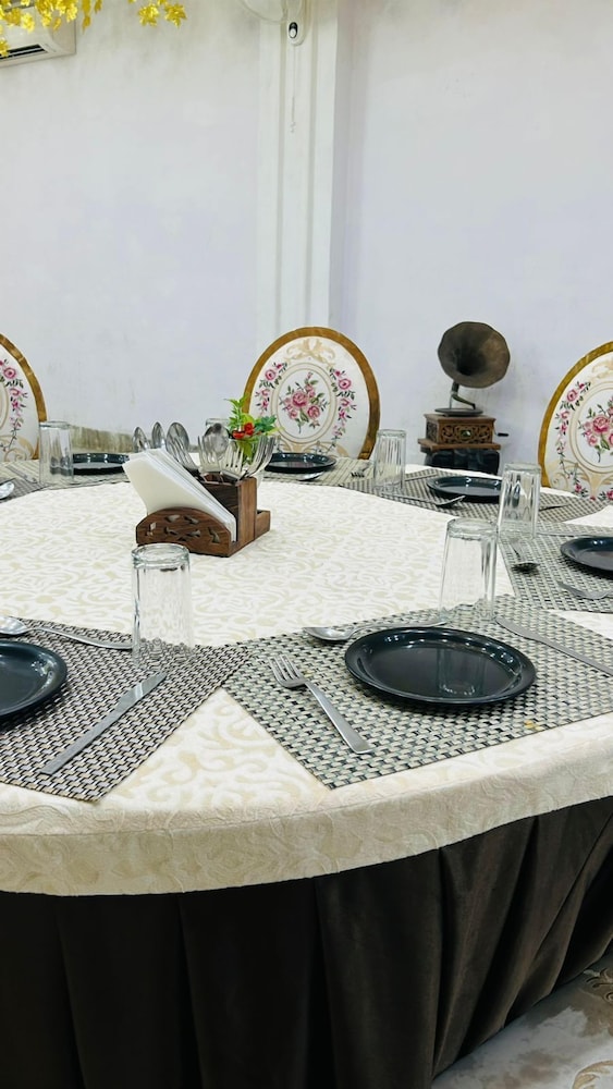 HOTEL VIJAYVARGIYA DHANI