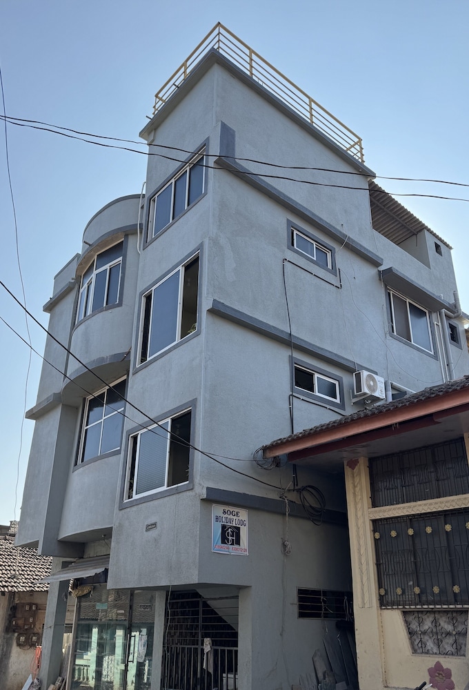 soge holiday lodging