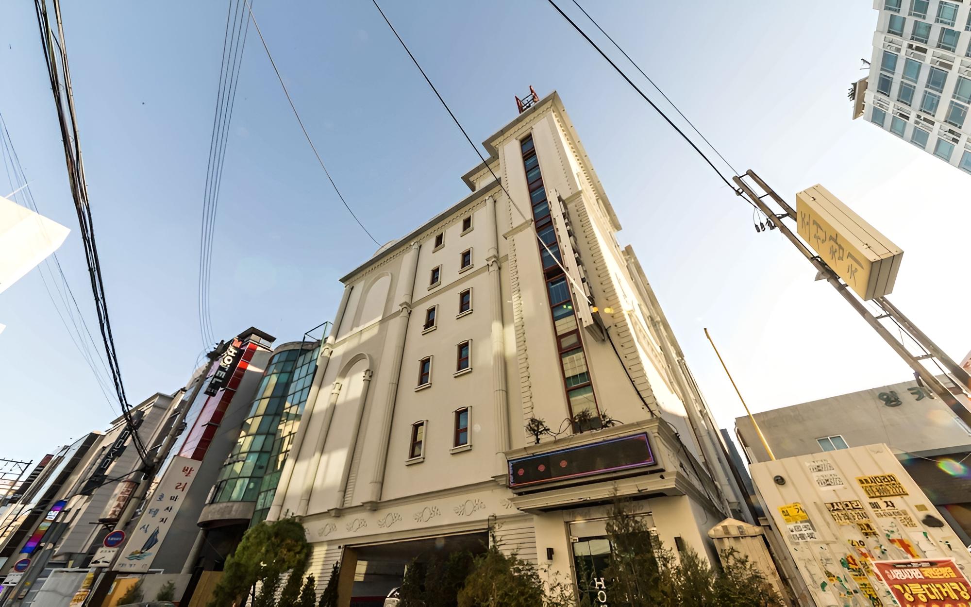 Suwon New M view 5