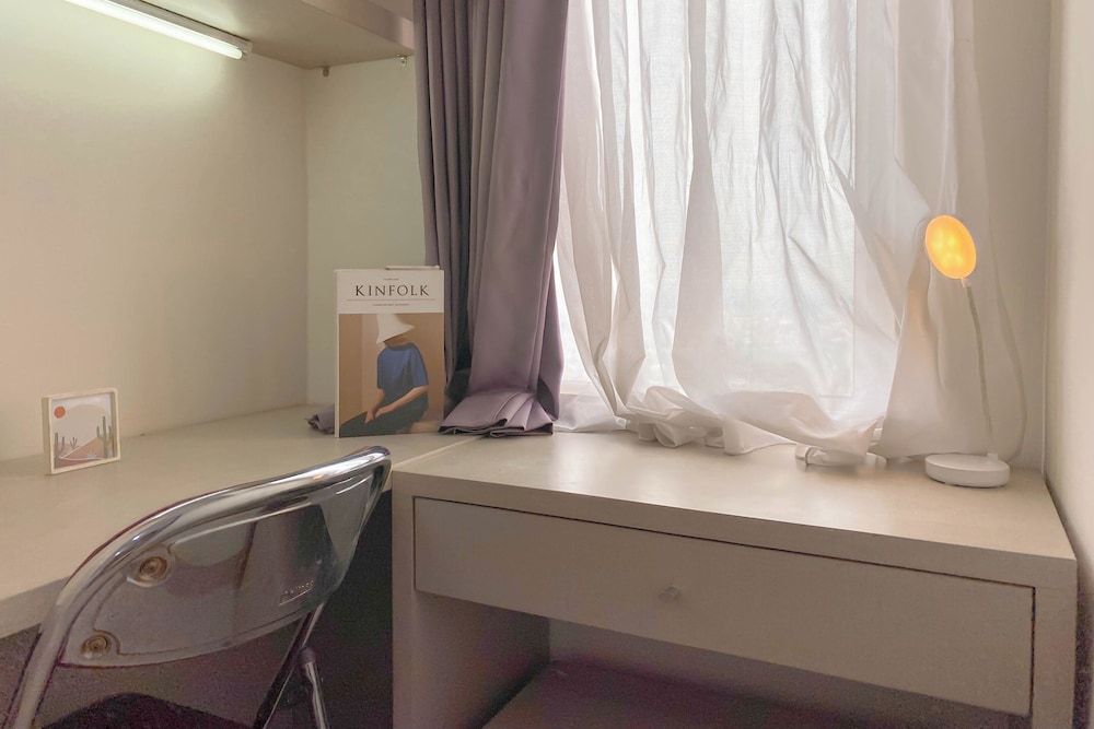 Good Location And Cozy Studio Springlake Summarecon Bekasi Apartment