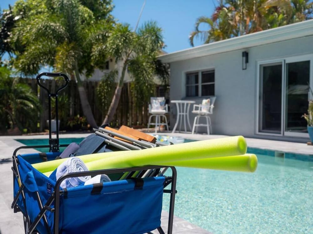 Steps to Beach Heated Pool