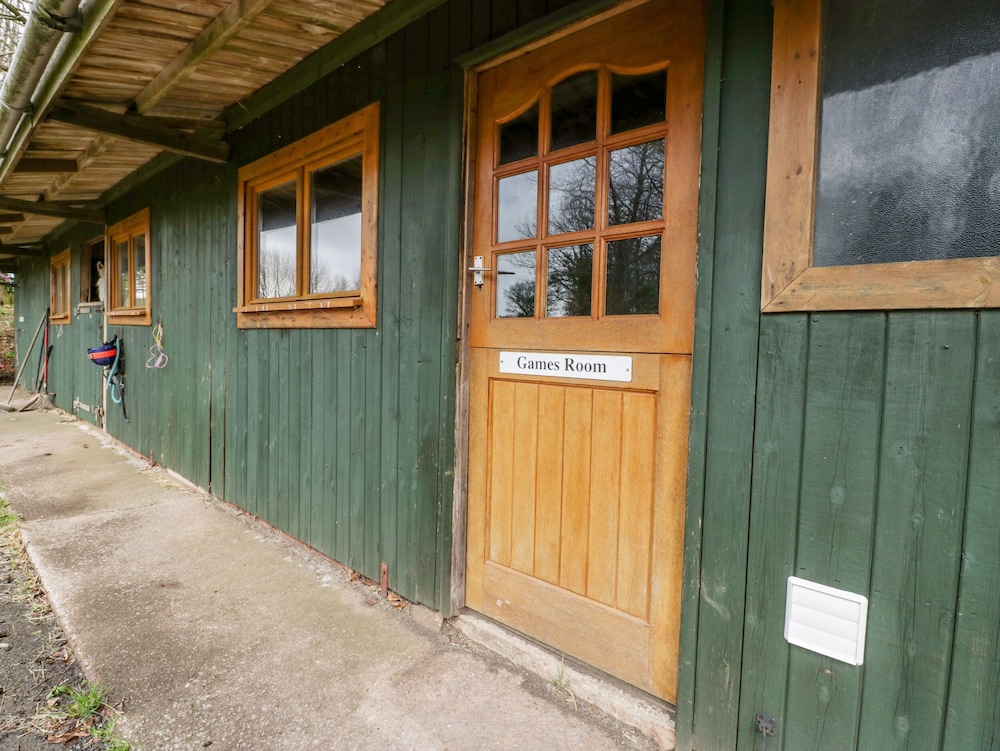Orchard Lodge