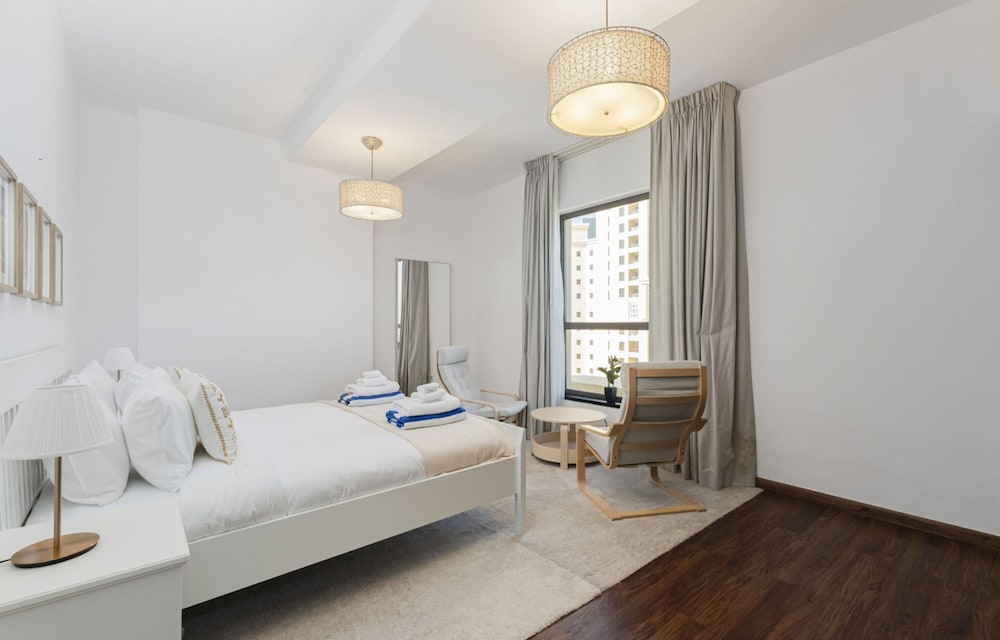 Short Stay Apartment Shams 1 Jumeirah Beach Residence 2 Bed Sleeps 6