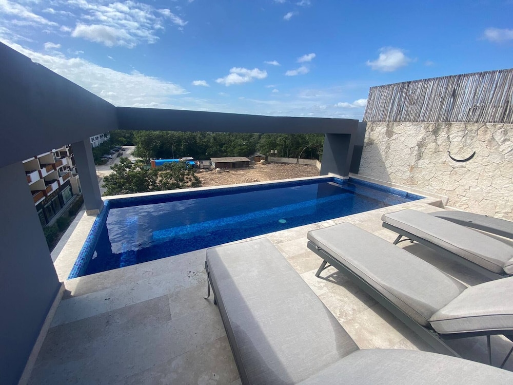 ¡bello Zen PH 2 Terraces for 4 People!