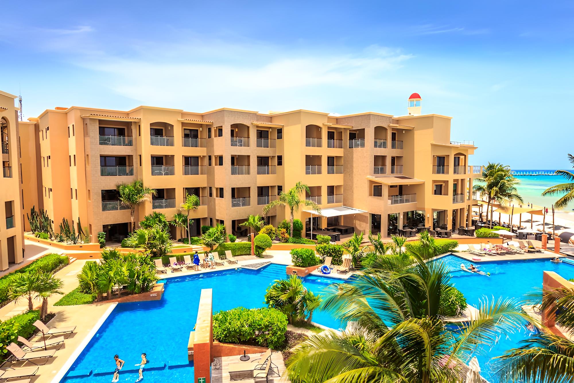 El Faro Oceanfront by Bric