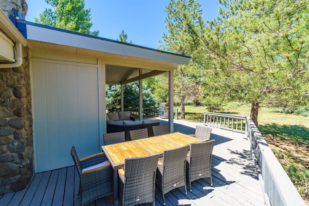 Fairway Cabin 3 Bedroom Home