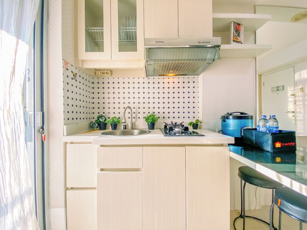 2Br Space Near Mall At Bassura City Apartment