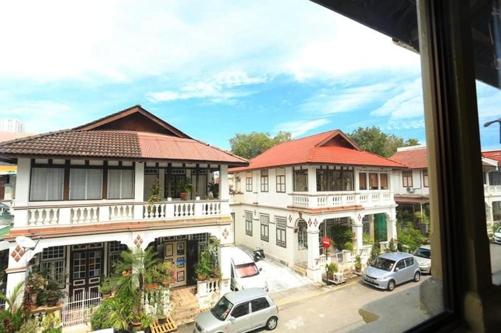 PalanquInn Heritage Suites