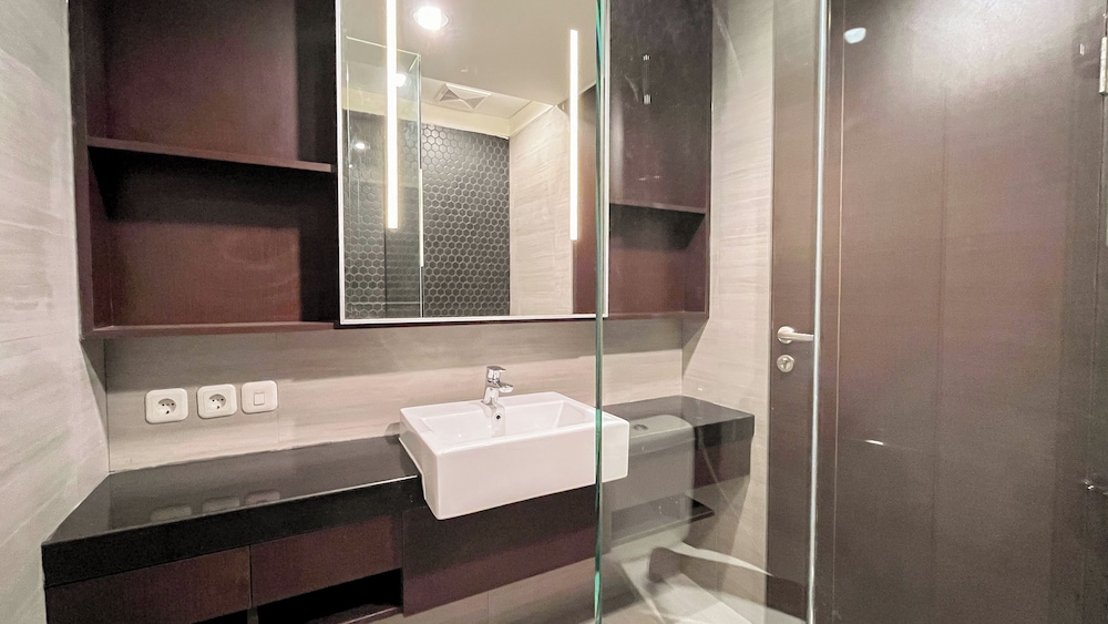 Modern And Stylish 2Br (No Kitchen) Apartment At Skales Residence Nusa Dua Bali