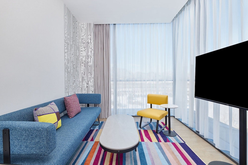 lounge