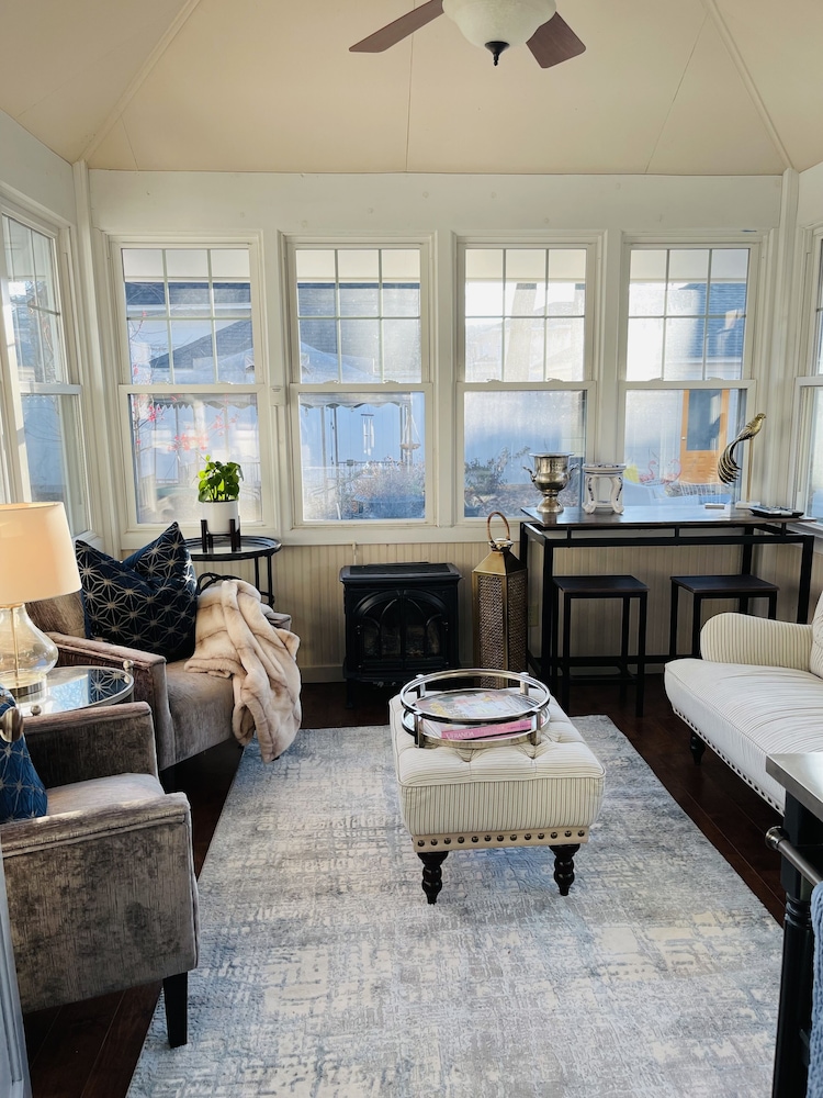 Carriage House B&B