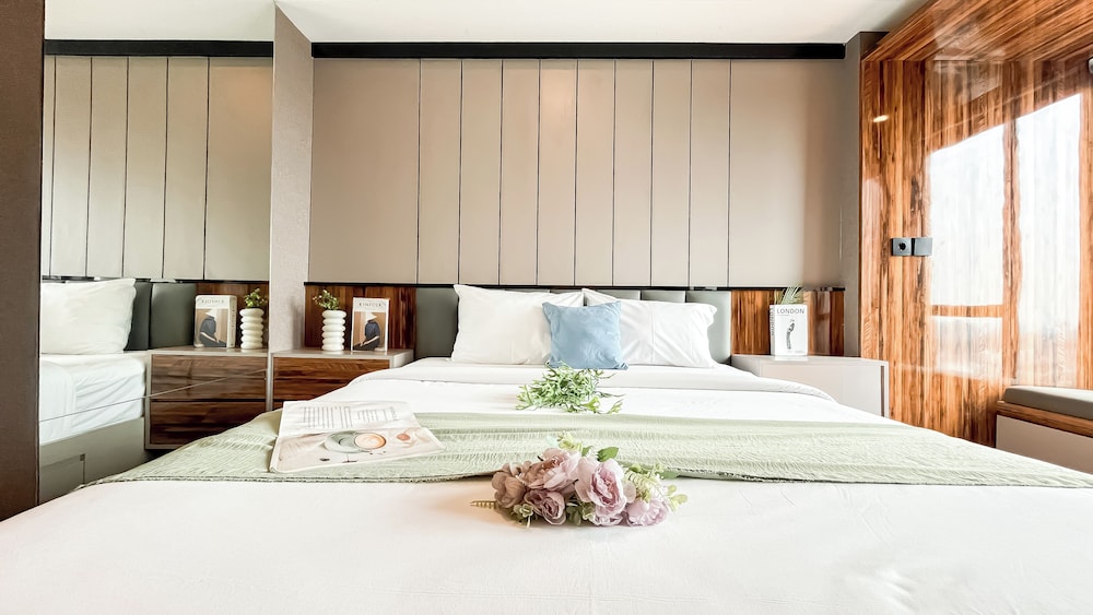 Cozy Stay Studio Apartment At M-Town Residence