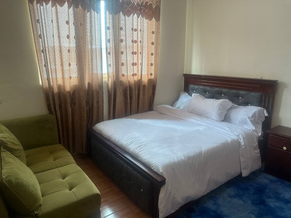 UNIQUE GUEST HOUSE