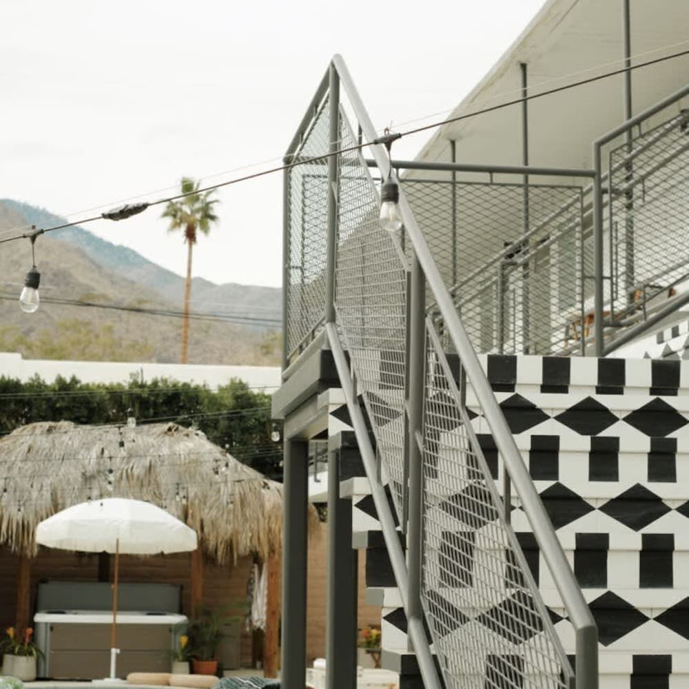 Palm Springs Vacations - Mod Maya Hotel in Palm Springs - Property Image 30